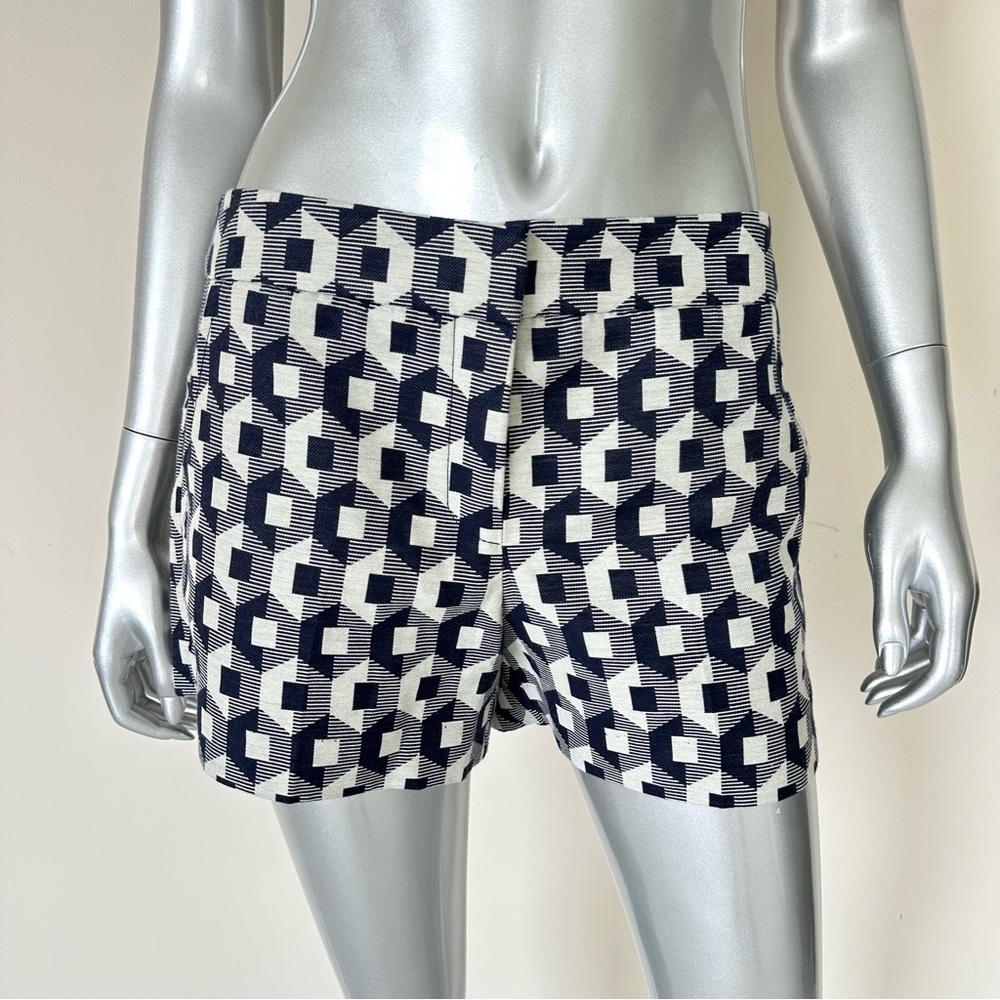 Trina Turk women shorts size 2 US